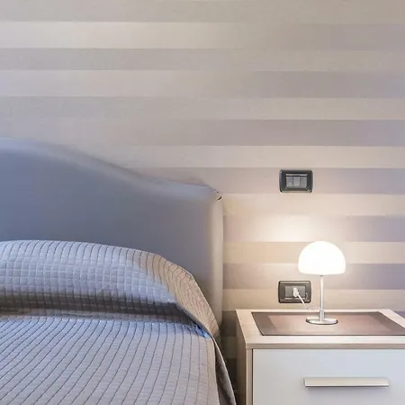 アパート Ca' Del Monastero 1 Collection For 4 Guests With Balcony And Lift *
