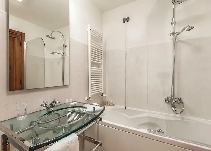 Ca' Del Monastero 1 Collection For 4 Guests With Balcony And Lift 公寓